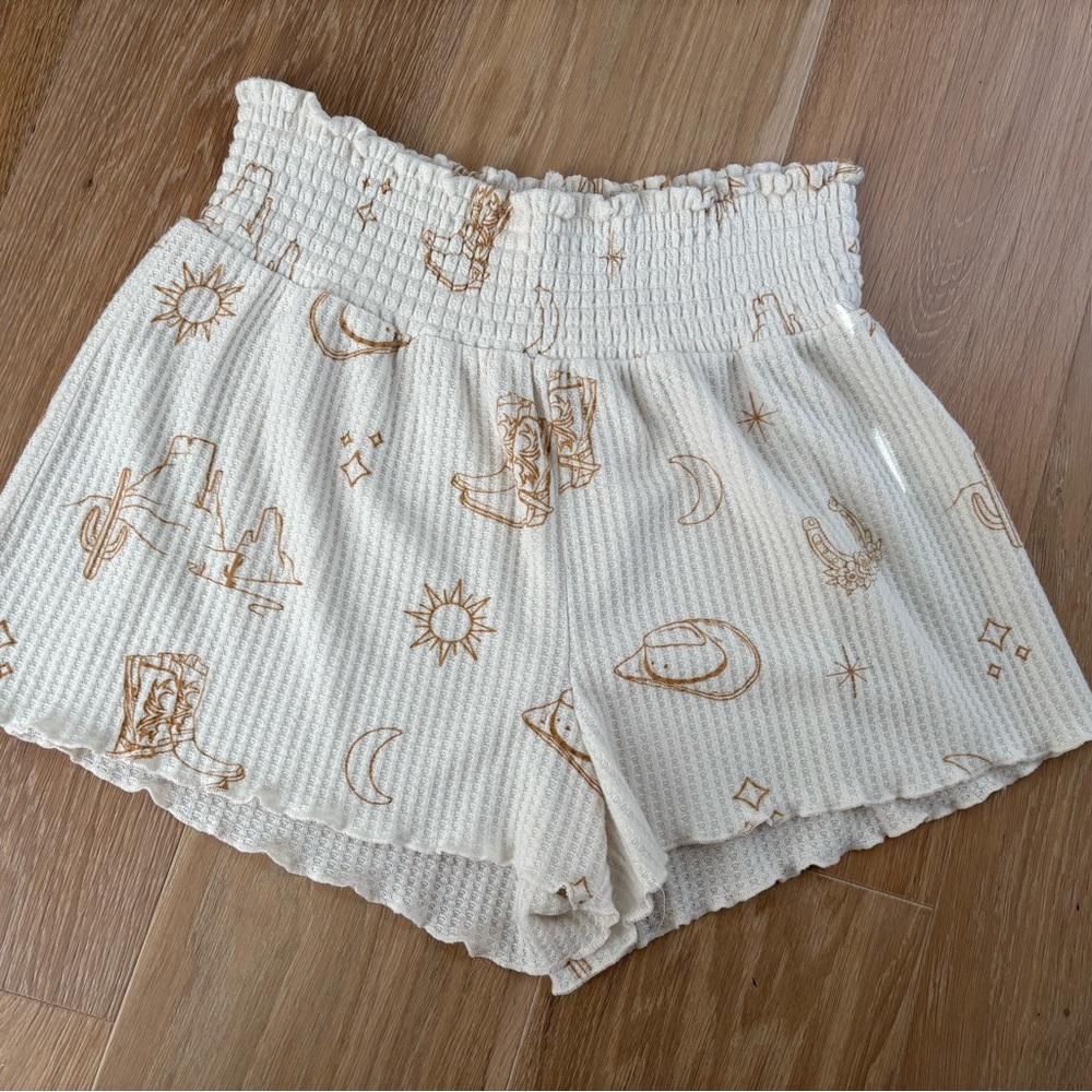 Z Supply Dawn cowboy shorts High Waist Cream and Brown Patterned Shorts NWOT